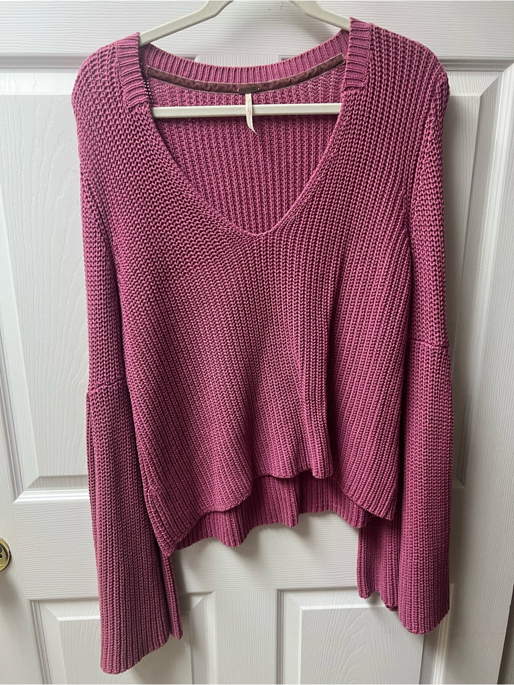 Free People V-Neck Cropped Sweater in Rose Pink
